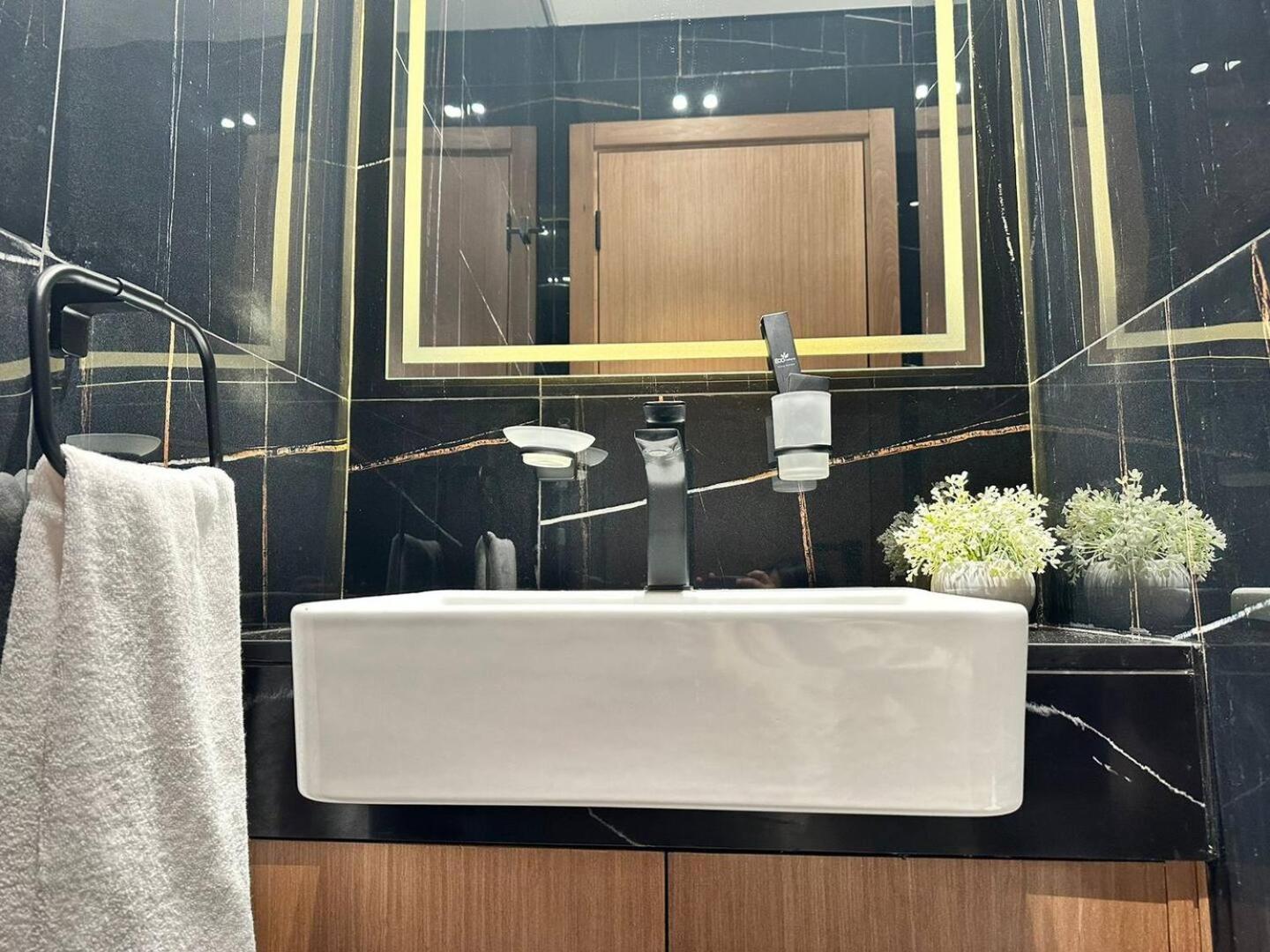 Elegant Urban 1 Bedroom In Jvc Apartment